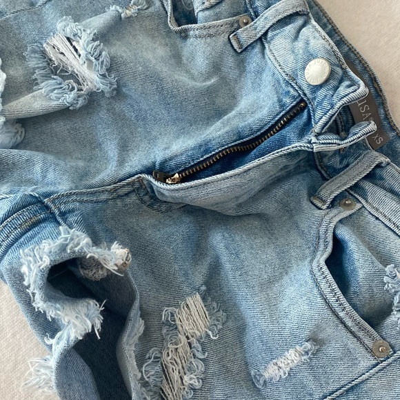 Lulus jean shorts - Picture 4 of 4